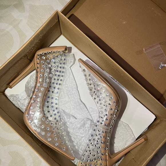 STEVE MADDEN - Picture 3 of 3